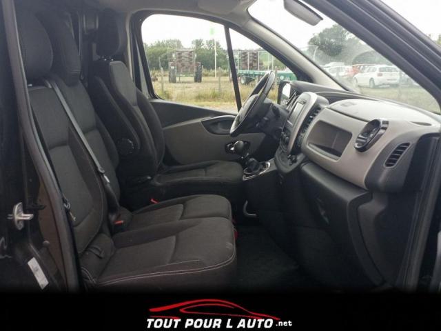Renault Trafic image 9
