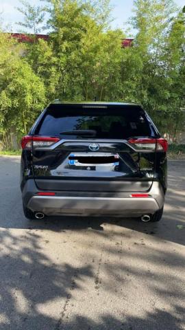 Toyota Rav4 image 8