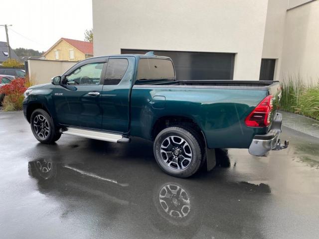 Toyota Hilux image 3