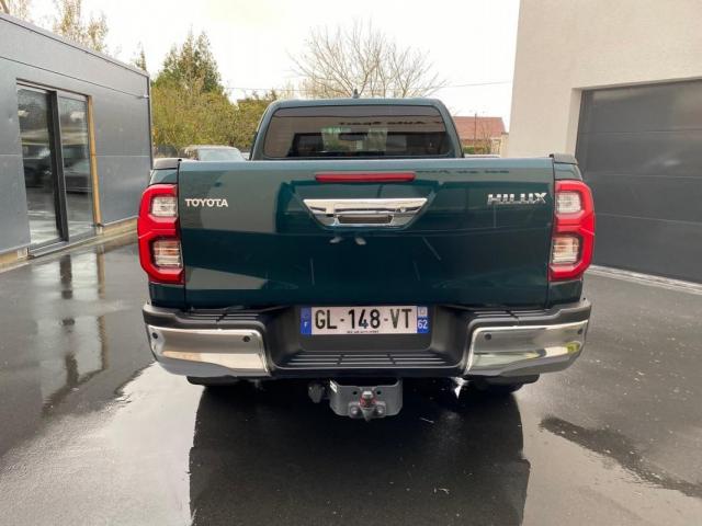 Toyota Hilux image 2