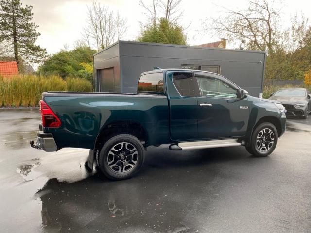 Toyota Hilux image 4