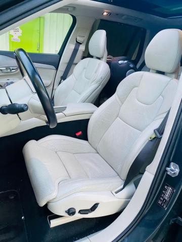 Volvo Xc90 image 1