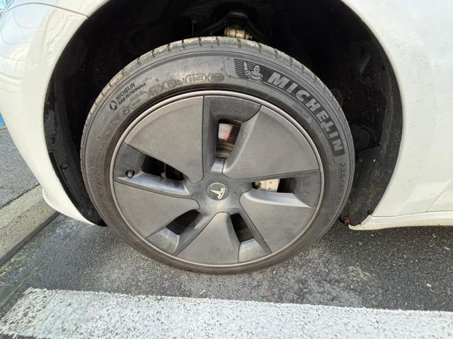 Tesla Model 3 image 9