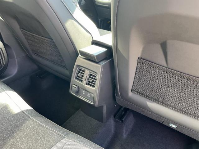 Renault Captur image 8