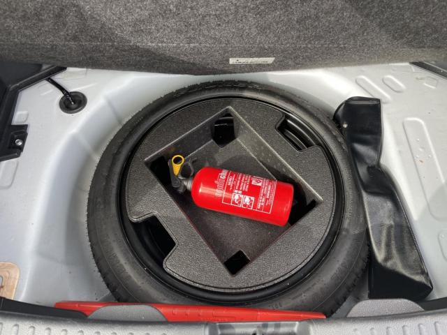 Toyota Yaris image 6