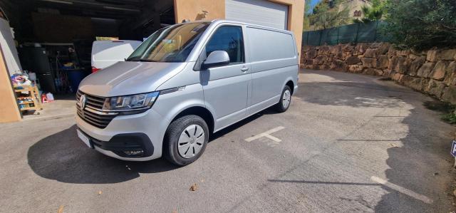 Volkswagen Transporter image 2