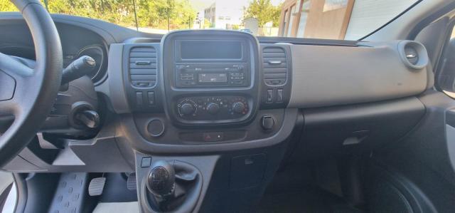 Renault Trafic image 1