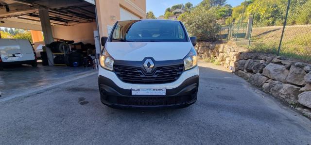Renault Trafic image 9