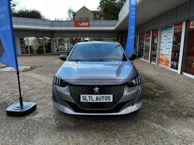 Peugeot 208 image 6