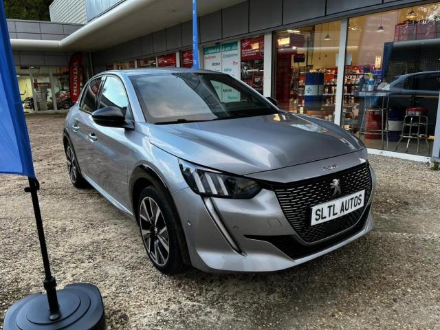 Peugeot 208 image 5