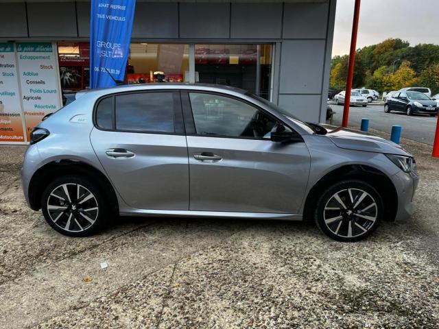 Peugeot 208 image 9