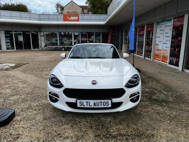 Fiat 124 Spider image 3