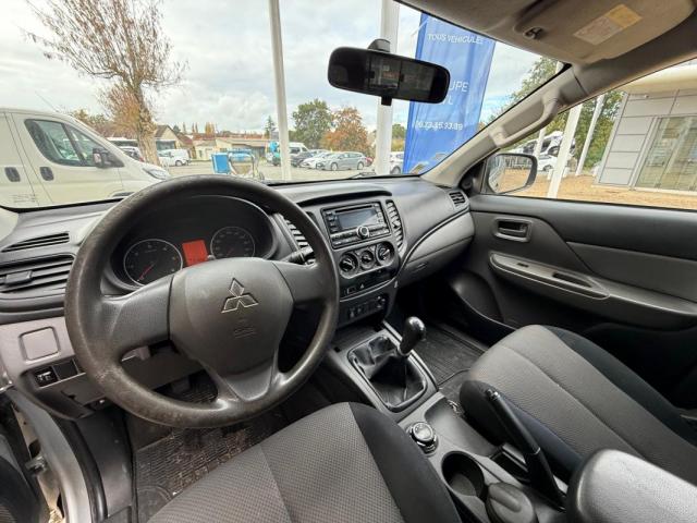 Mitsubishi L200 image 2