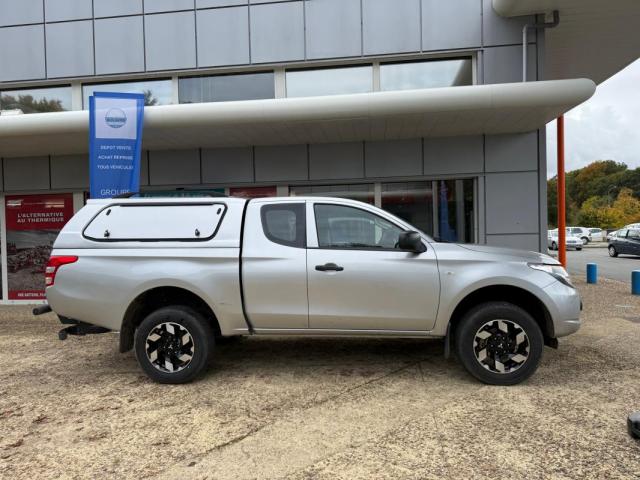 Mitsubishi L200 image 8