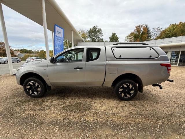 Mitsubishi L200 image 4