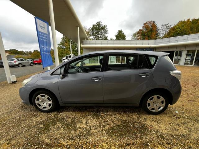 Toyota Verso image 2
