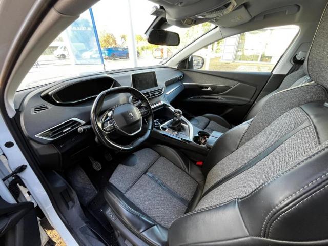 Peugeot 3008 image 1