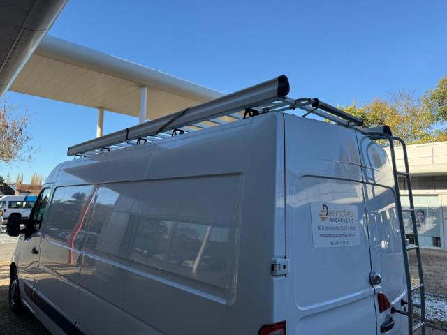 Renault Master image 1