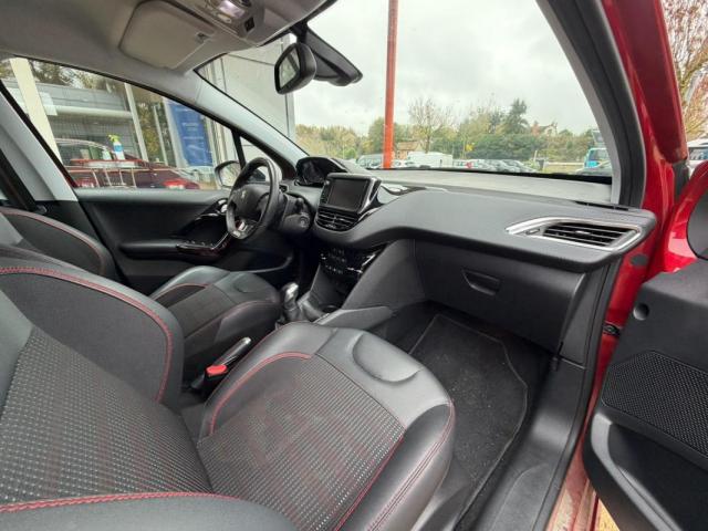 Peugeot 208 image 7