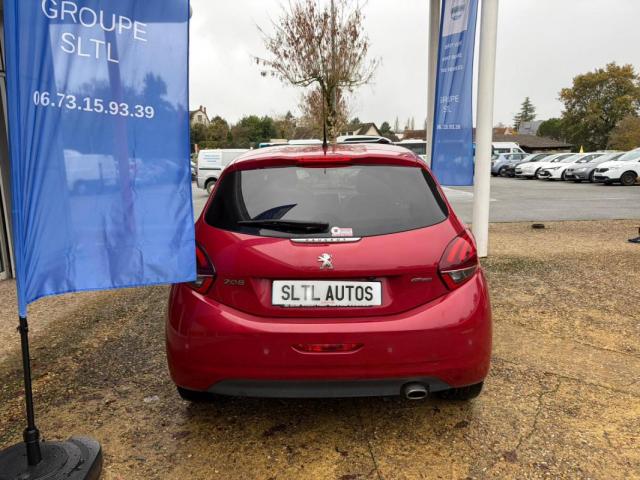 Peugeot 208 image 6