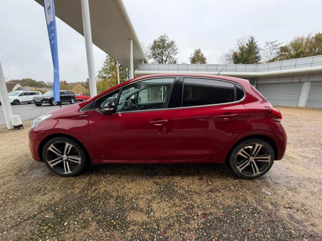 Peugeot 208 image 9