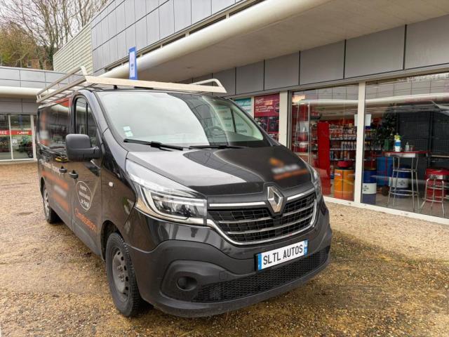Renault Trafic image 2