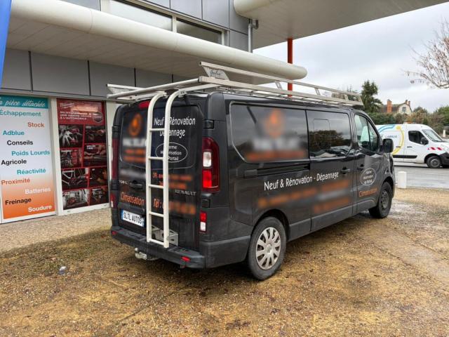 Renault Trafic image 8