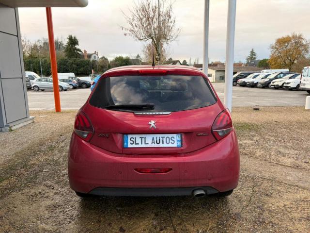 Peugeot 208 image 1