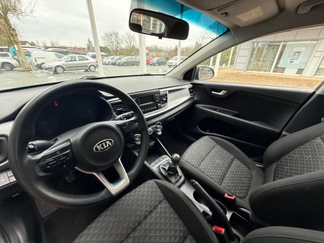 Kia Rio image 3