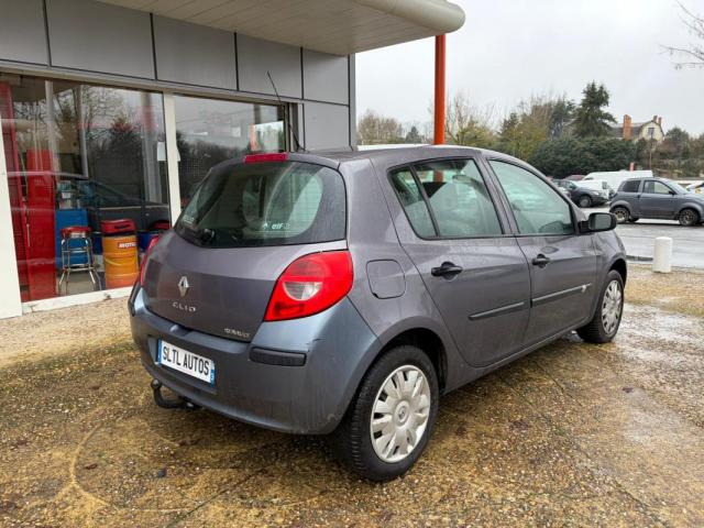 Renault Clio image 6