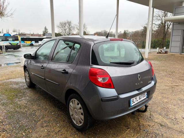 Renault Clio image 9