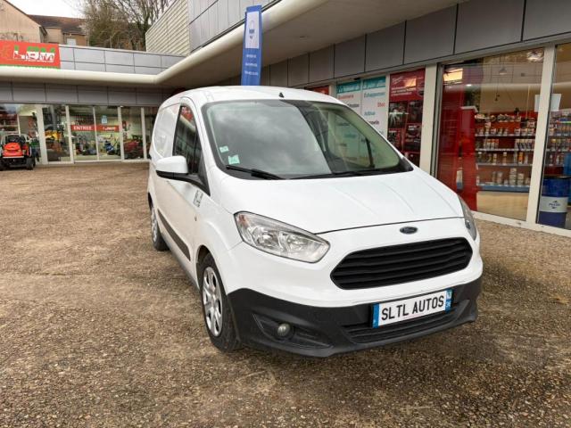 Ford Transit Courier image 3