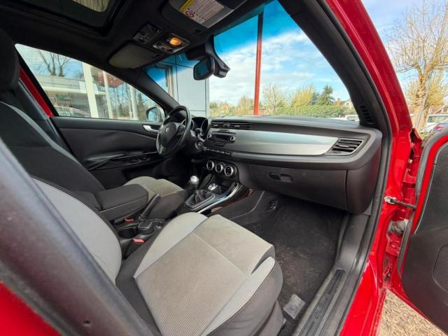 Alfa Romeo Giulietta image 1