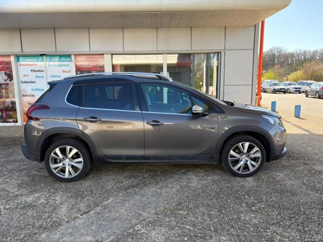 Peugeot 2008 image 3