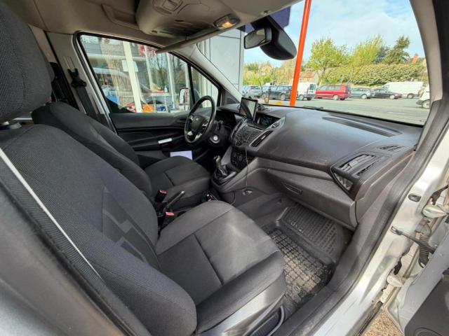Ford Transit Connect image 2