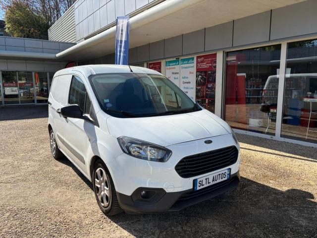 Ford Transit Courier image 4