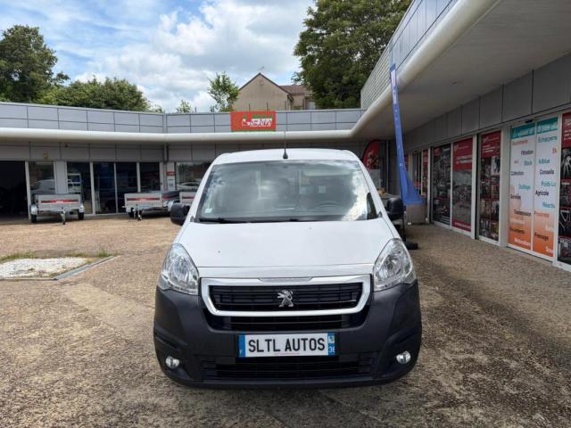 Peugeot Partner image 2