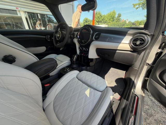 Mini John Cooper Works image 3