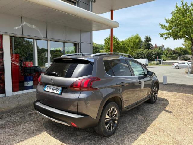 Peugeot 2008 image 3