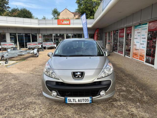 Peugeot 207 image 6