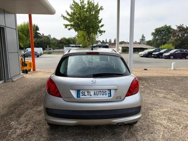 Peugeot 207 image 2
