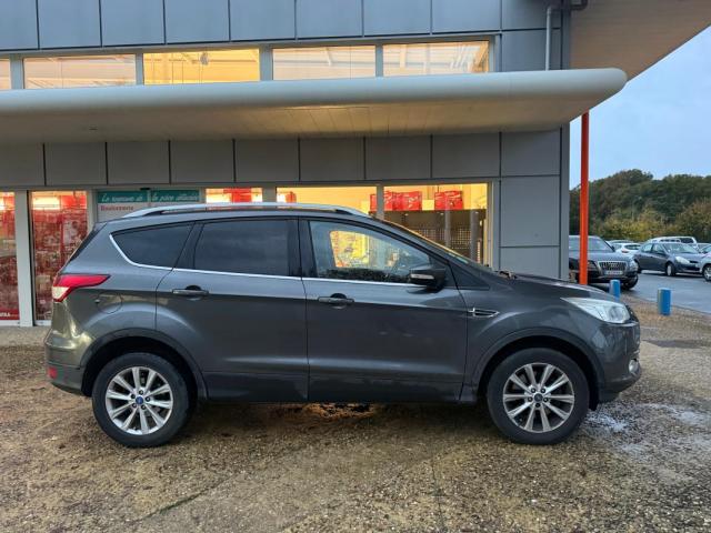 Ford Kuga image 8
