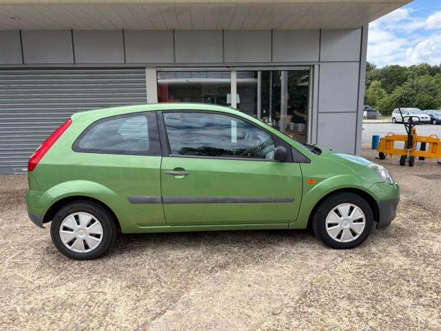 Ford Fiesta image 2