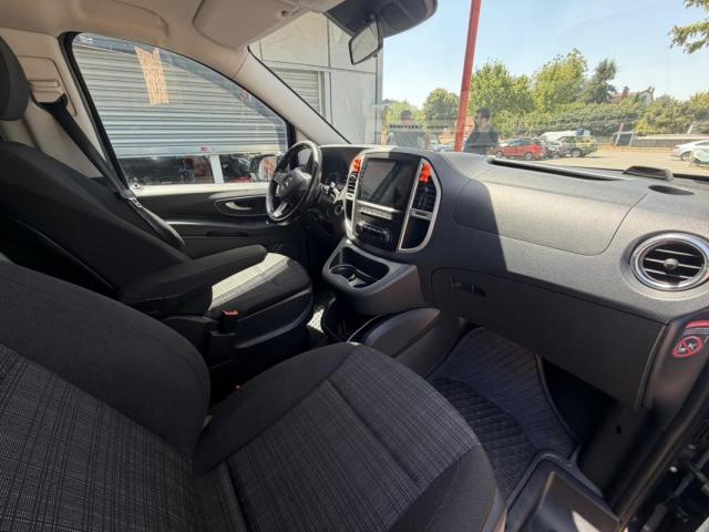Mercedes Benz Vito image 3