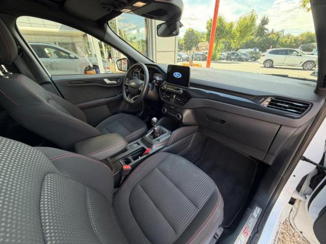 Ford Kuga image 5