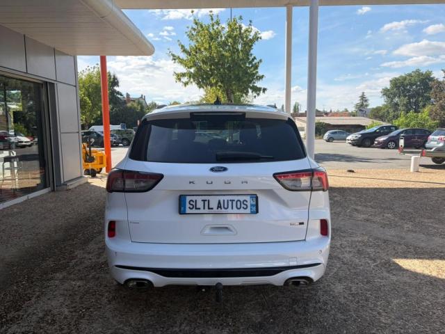 Ford Kuga image 2