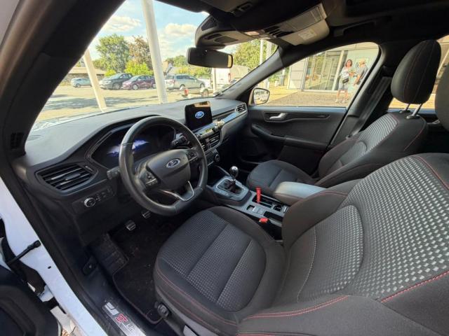 Ford Kuga image 3