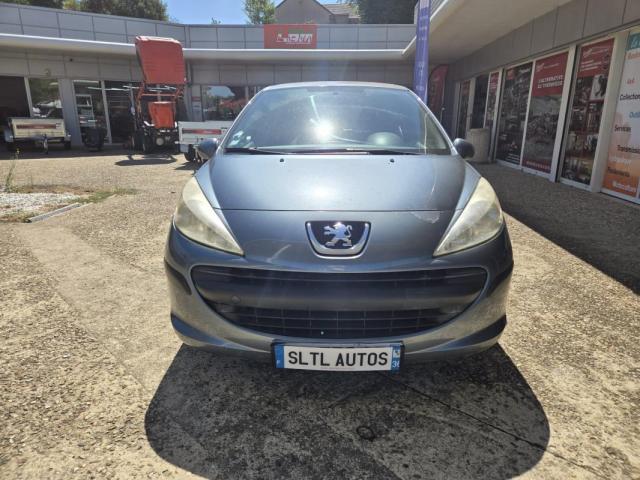 Peugeot 207 image 9