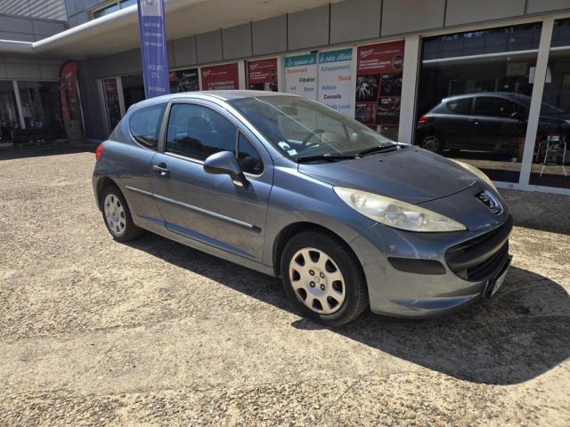 Peugeot 207 image 8