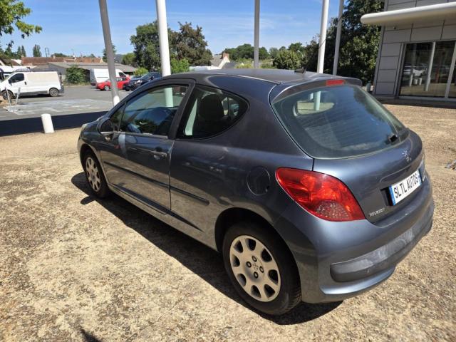 Peugeot 207 image 6